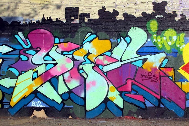 "Yes 2 graffiti"