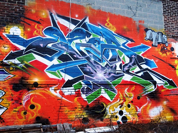 Ezor-graffiti-at-Green-Villain-in-Jersey-City