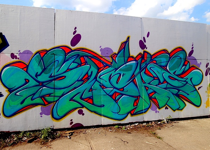 sloke-graffiti-5Pointz-creates-Bushwick-nyc
