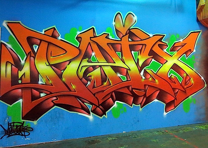 meres-the-art-of-peace-graffiti