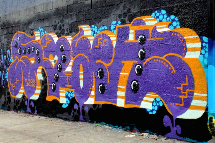 roachi-graffiti-bushwick-nyc