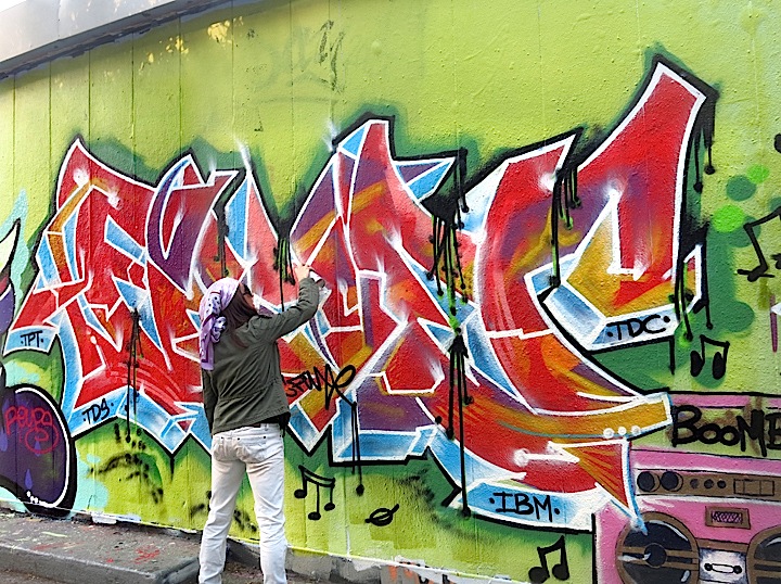 Lady-K-Fever-Paints-graffiti-NYC