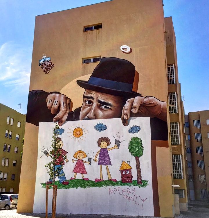 mr-dheo-street-art-mural-lisbon