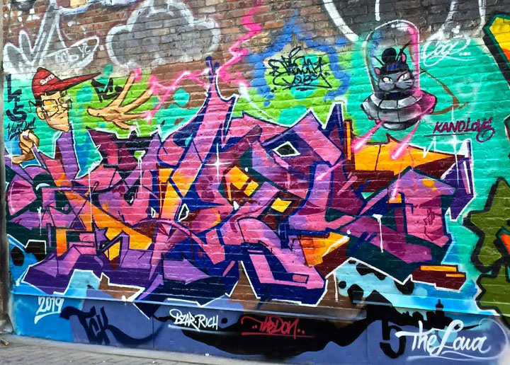 doves-graffiti-nyc