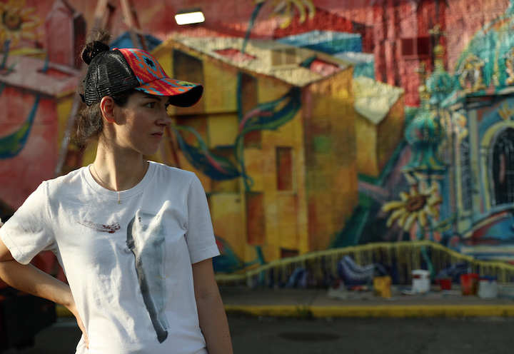 All Female Graffiti Crew Brings Colombian Vibes to East Tremont